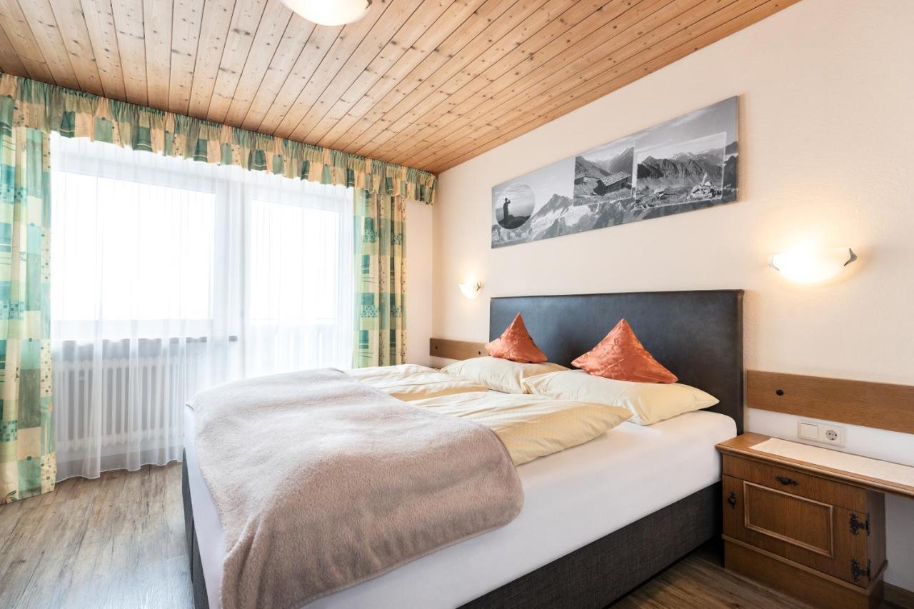Gasthof Pension Berghof Hippach Luaran gambar