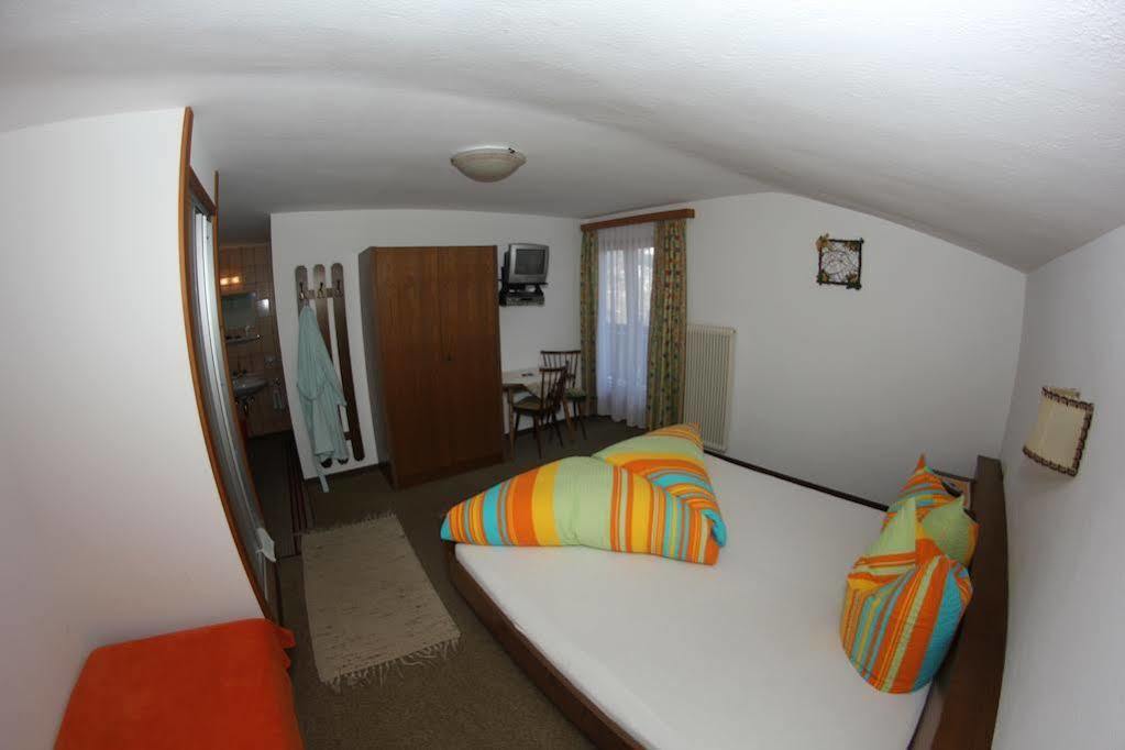 Gasthof Pension Berghof Hippach Luaran gambar