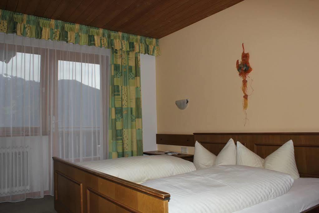 Gasthof Pension Berghof Hippach Luaran gambar