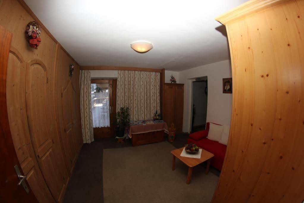 Gasthof Pension Berghof Hippach Luaran gambar