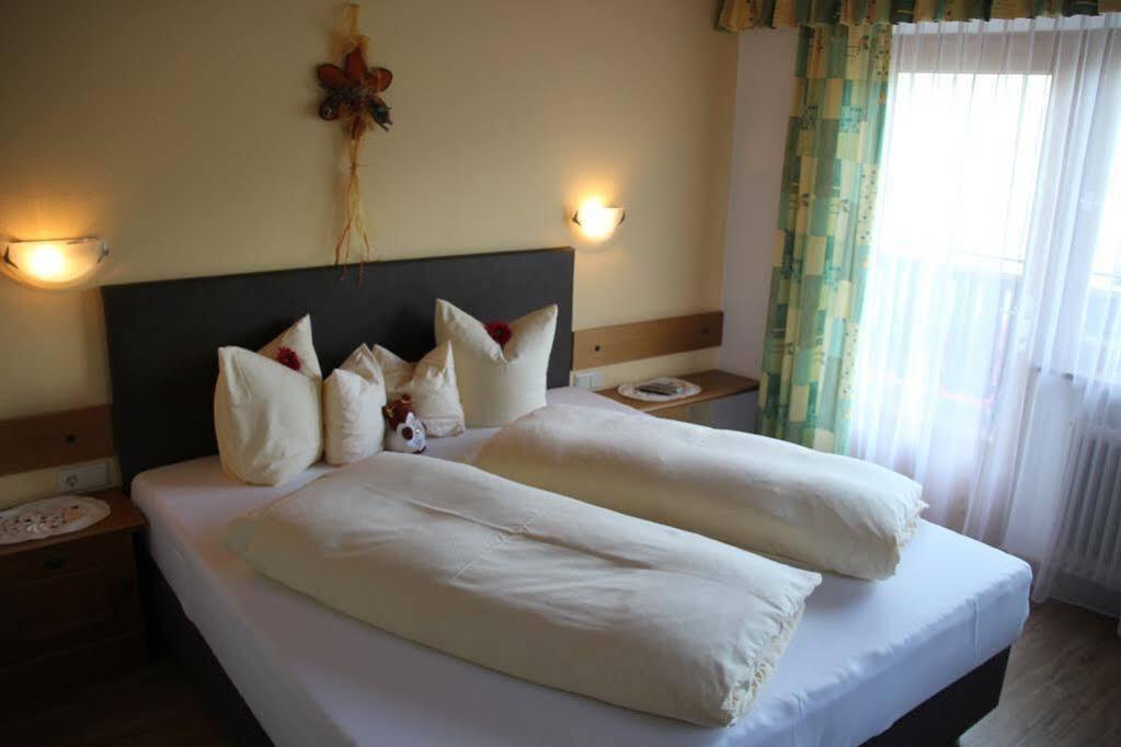 Gasthof Pension Berghof Hippach Luaran gambar